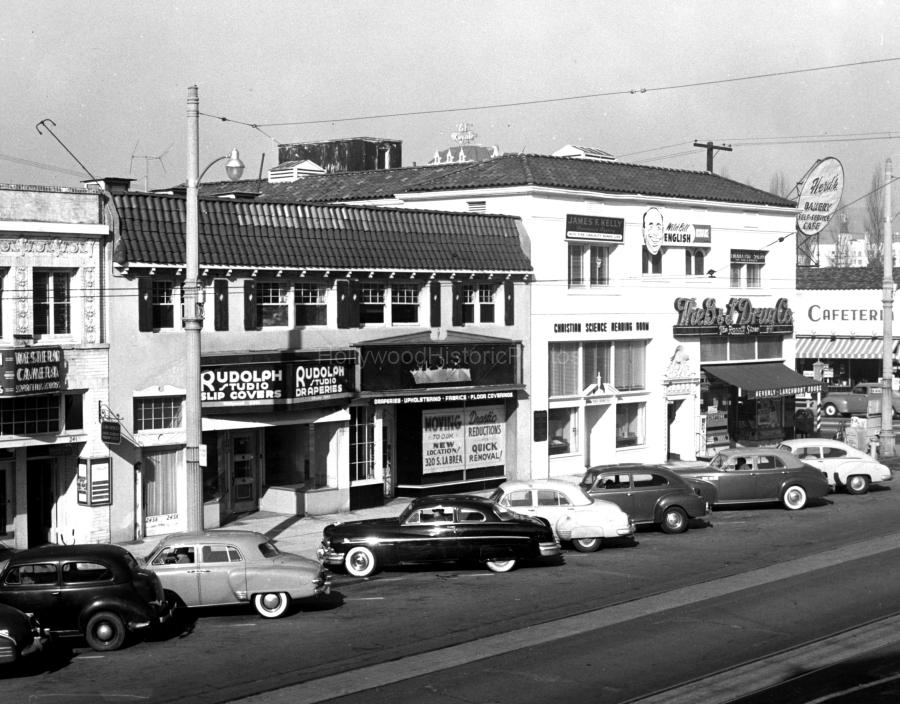 Larchmont Blvd. 1952 And Beverly Blvd. wm.jpg